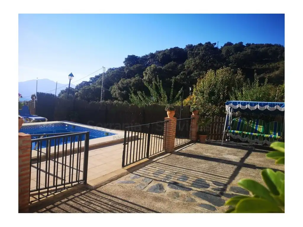 Garden of Country homes for sale in Benalauría