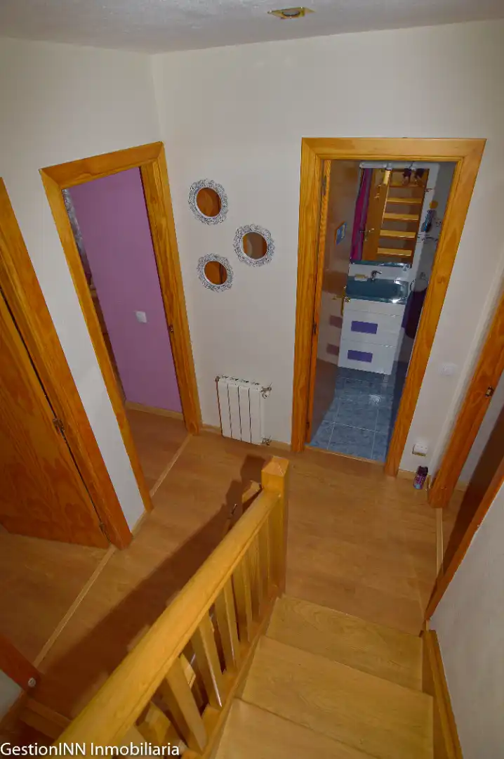 Casa adosada en venta en Valdemorillo con Calefacción, Jardín privado y Parquet