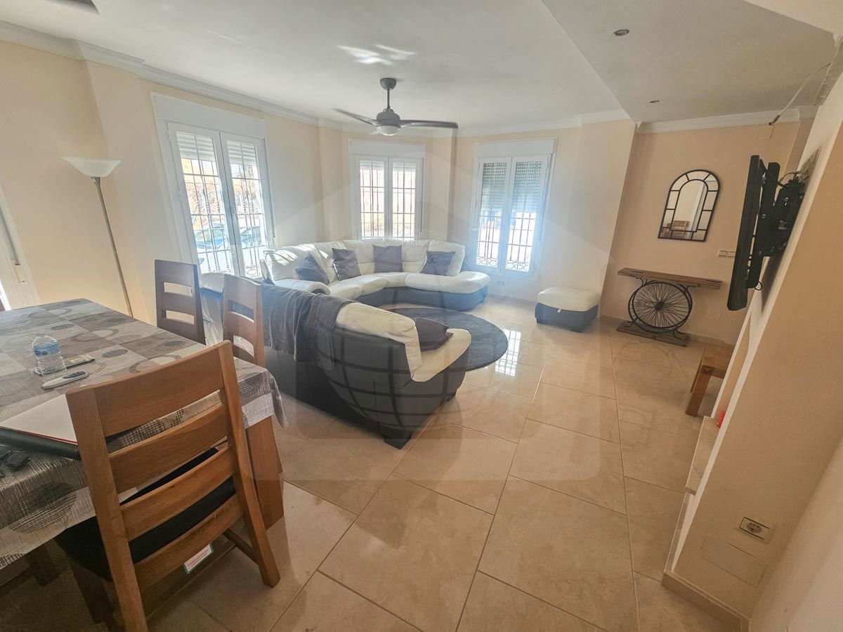 Sala de estar de Casa o chalet en venta en Cártama con Terraza, Trastero y Piscina