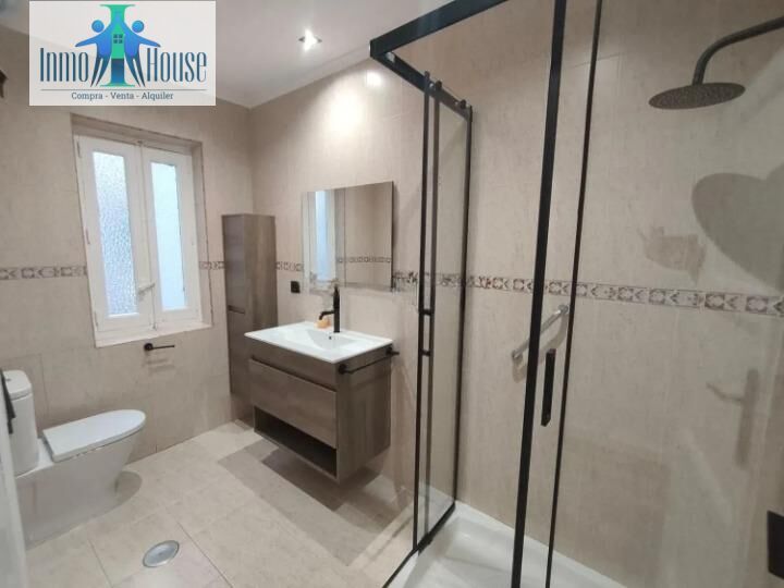 Bathroom of Flat for sale in  Albacete Capital  with Heating, Storage room and Balcony