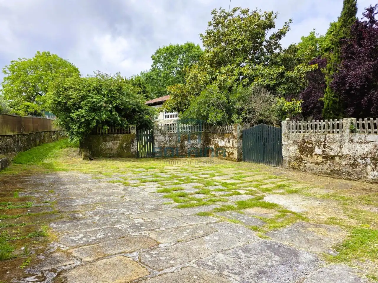 Casa o xalet en venda en Ourense Capital  amb Calefacció i Jardí privat