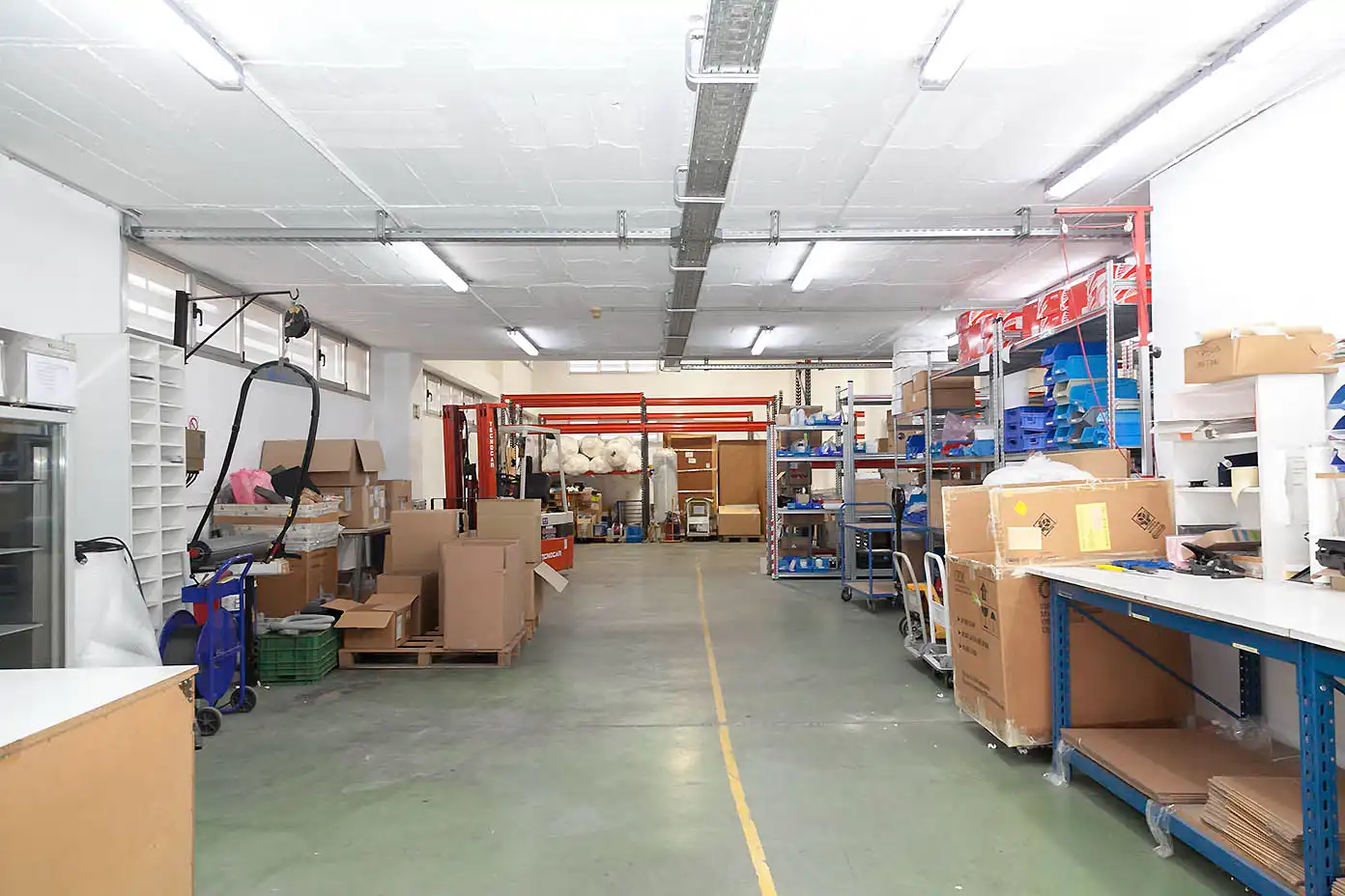 Nave industrial en venta en Molins de Rei con Alarma