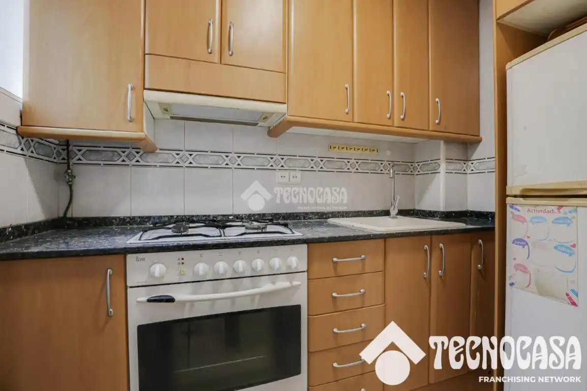 Cocina de Piso en venta en Barcelona con Balcón