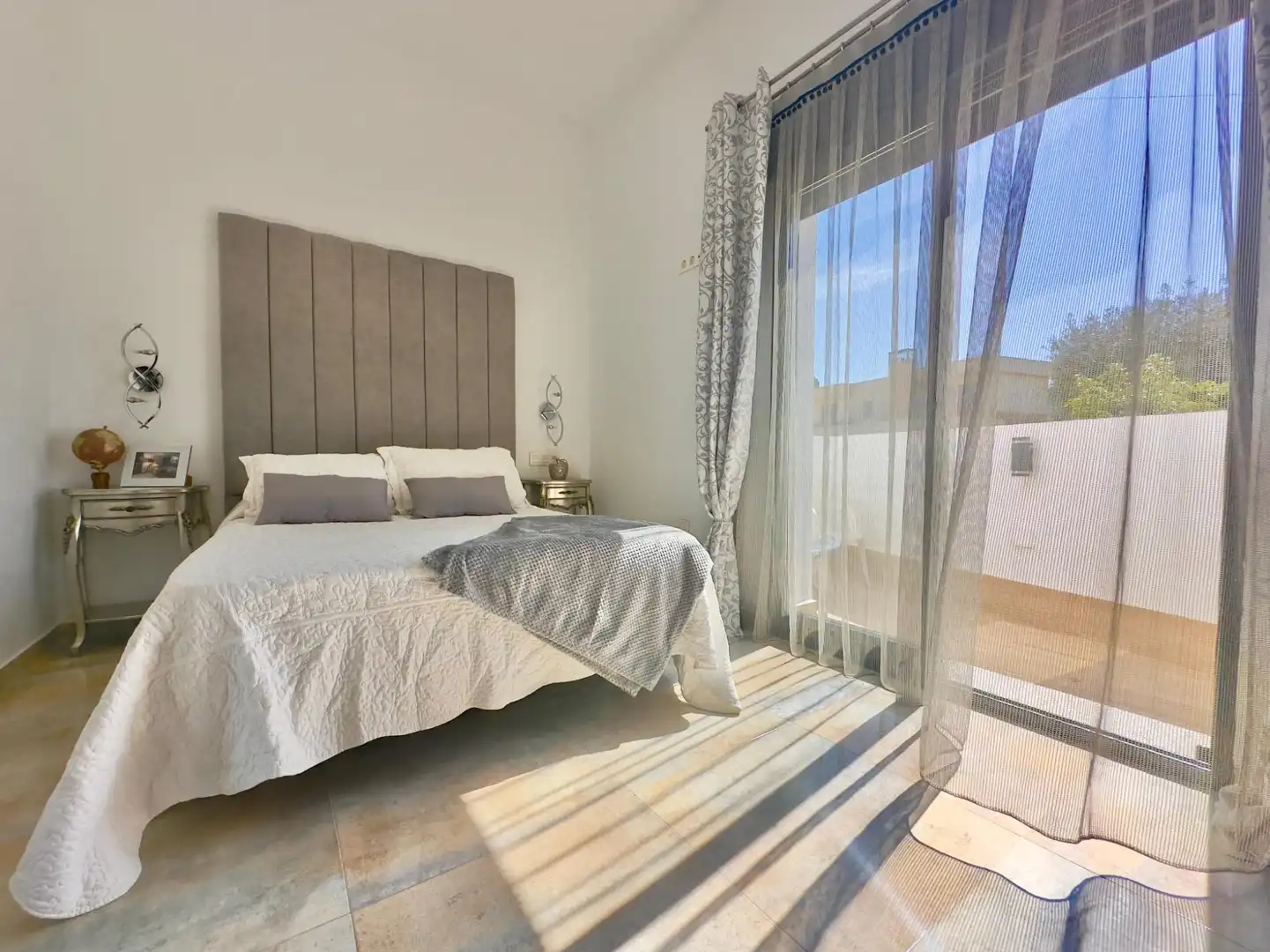 Chalet con piscina en venta en Avenida  Río Segura, imagen 5