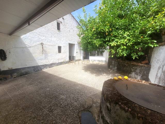 Casa-chalet en Venta en Calle Talavera, Alía, Spain, 23 en Alía