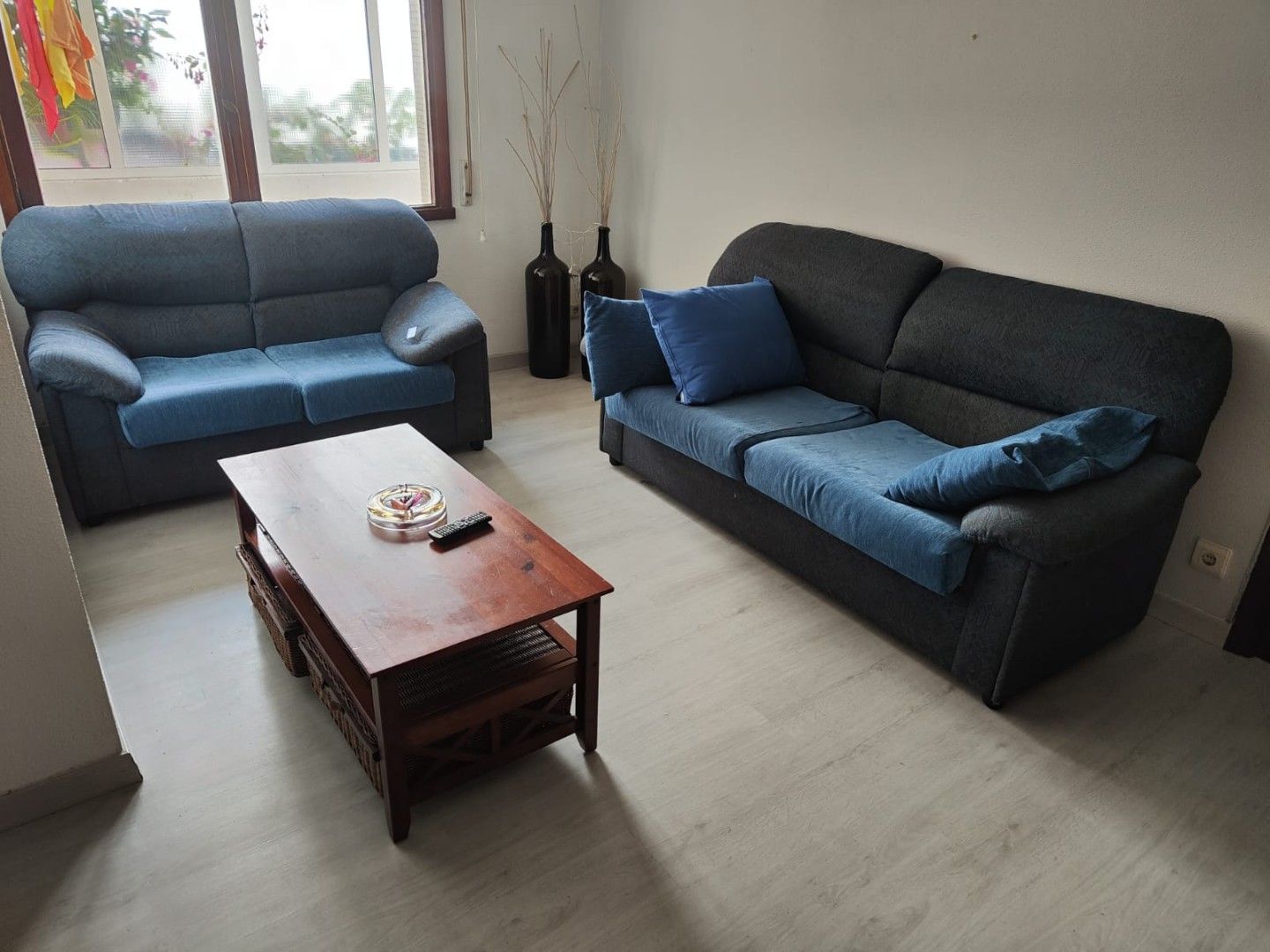 Sala d'estar de Apartament de lloguer en Oleiros