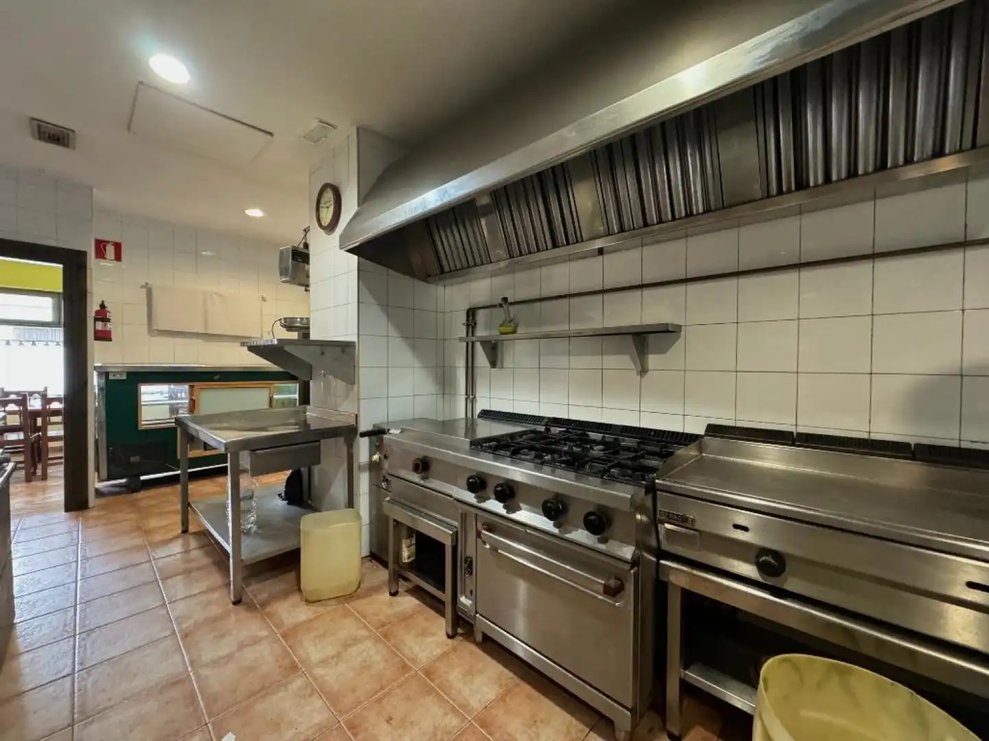 Local comercial en venda a Los Corrales de Buelna - MENENDEZ PELAYO 6, imagen 6