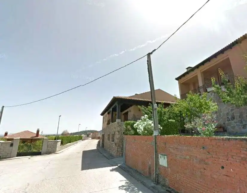 Vista exterior de Casa o xalet en venda en San Pablo de los Montes