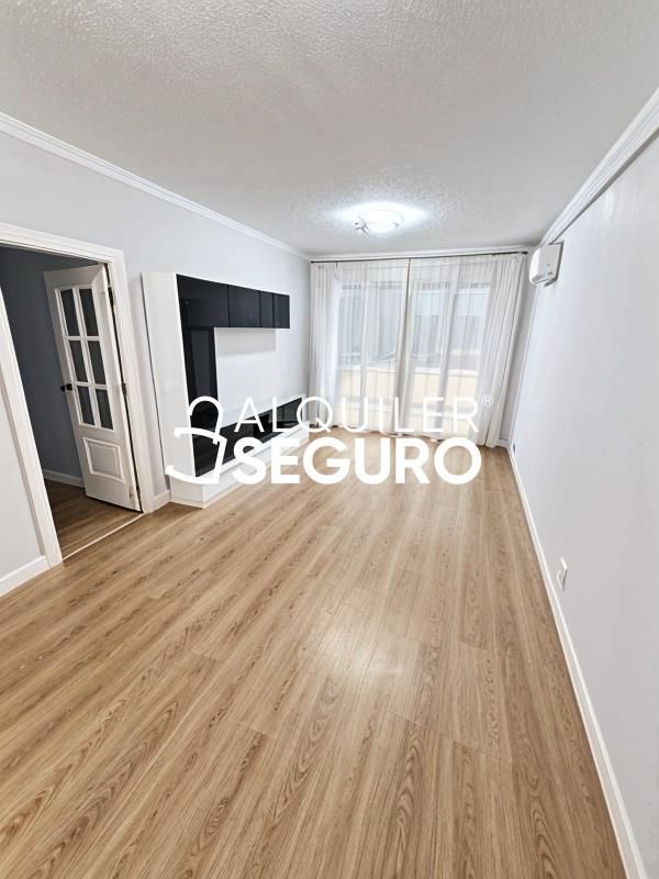 Bedroom of Flat to rent in Coslada  with Air Conditioner and Terrace