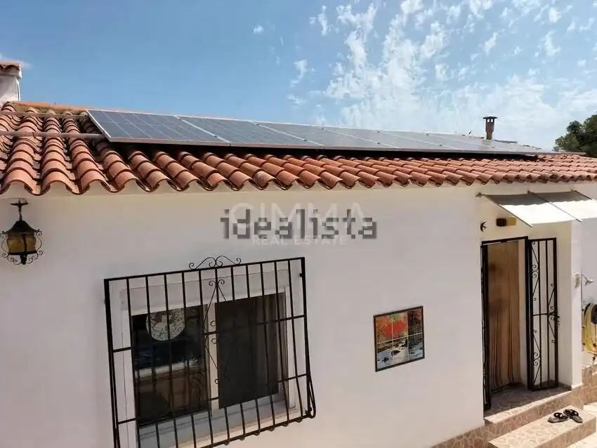 Vista exterior de Casa o xalet en venda en La Nucia amb Aire condicionat, Calefacció i Terrassa