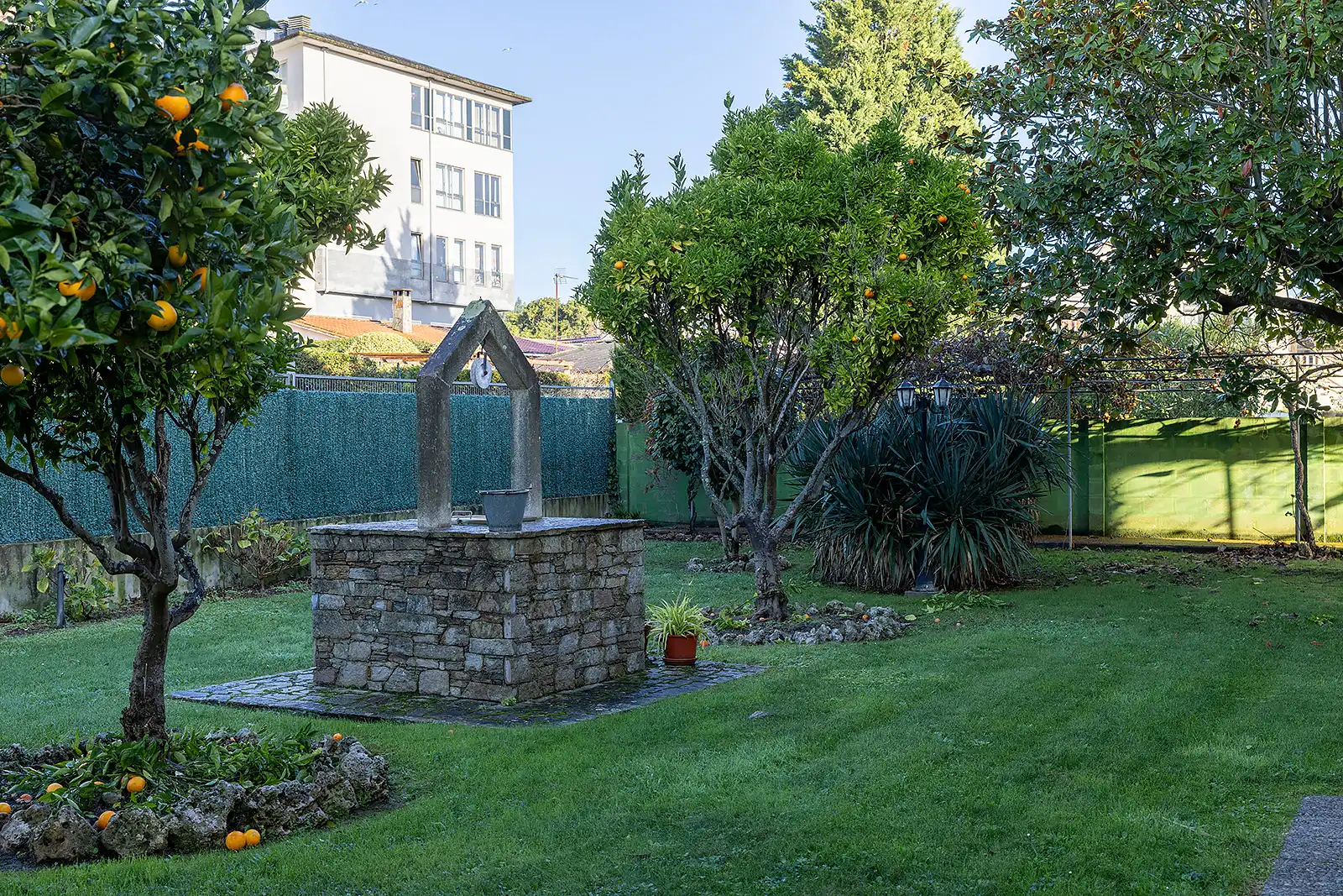 Jardín de Casa o chalet en venta en Oleiros con Calefacción, Jardín privado y Parquet