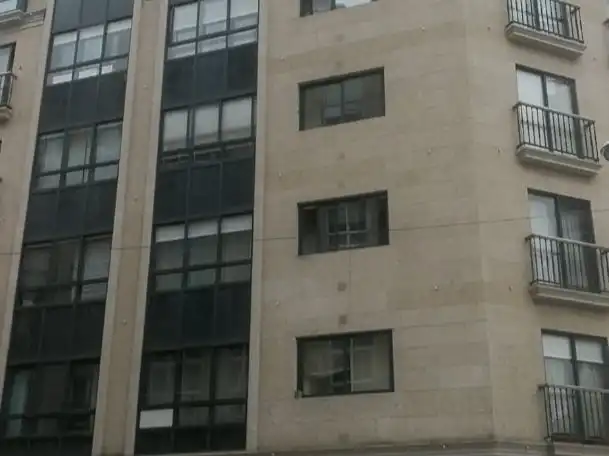Flat with garden for sale in Avenida da Hispanidade 82, imagen 2