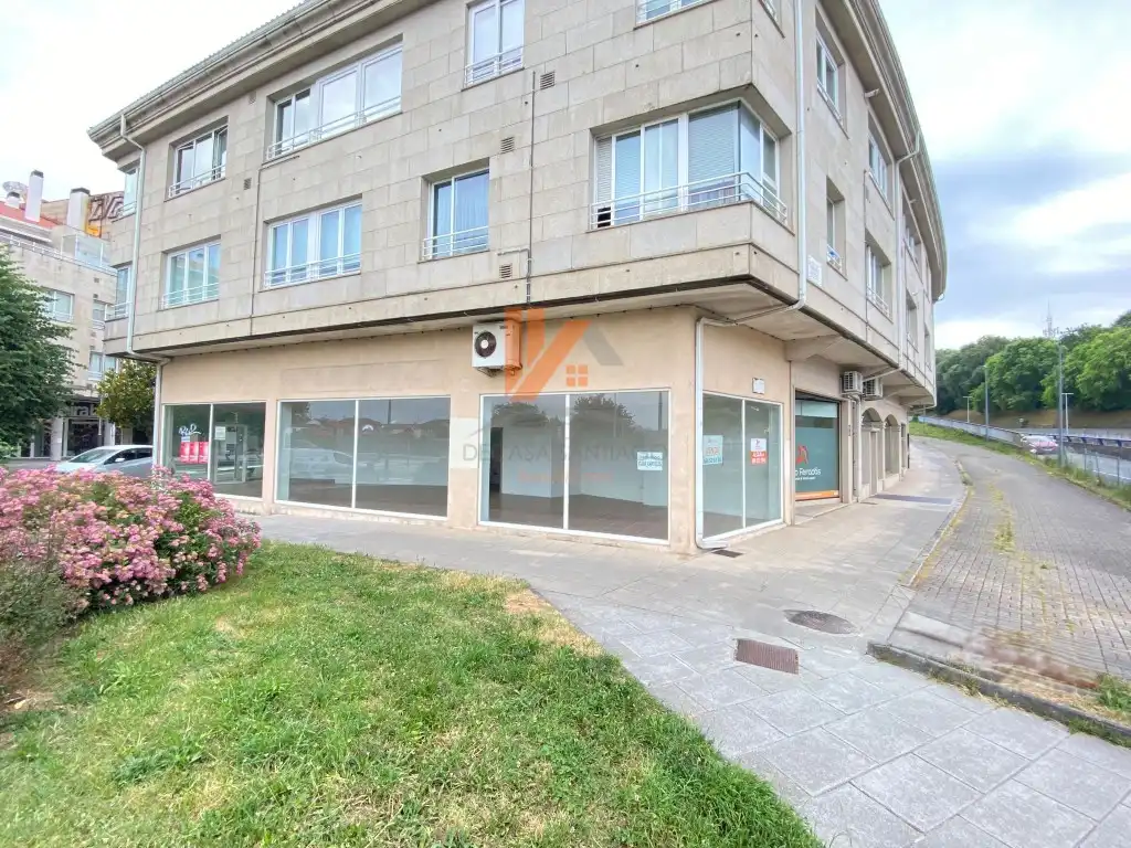 Local comercial de lloguer a Rúa de Sánchez Freire, imagen 2