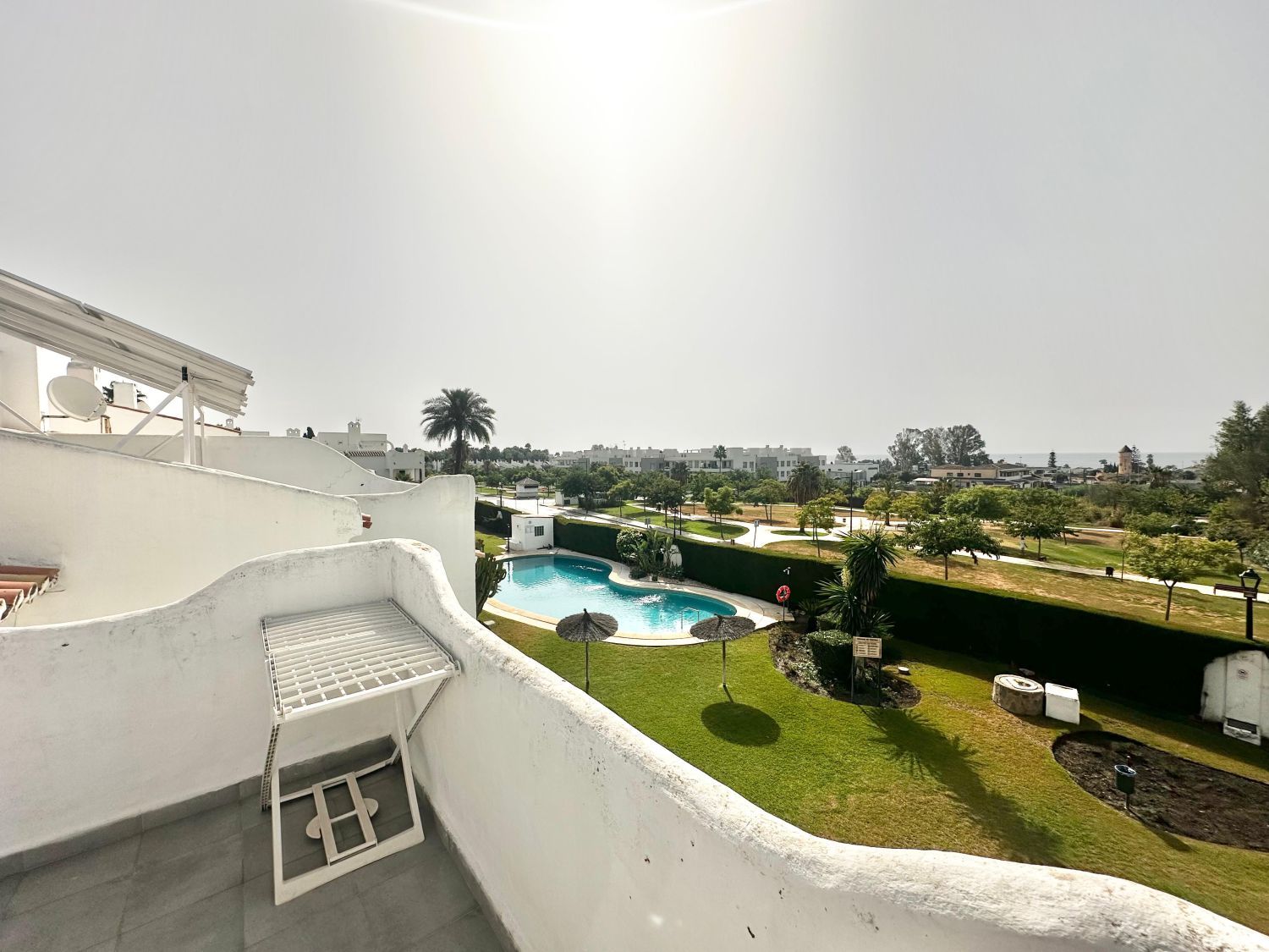 Jardín de Casa adosada de alquiler en Estepona con Jardín privado, Terraza y Piscina