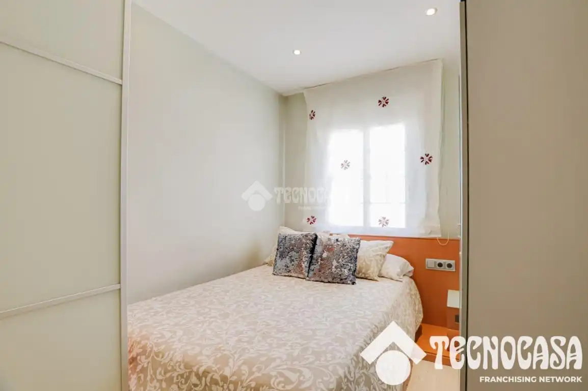 Schlafzimmer von Wohnung zum Verkauf in Badalona mit Terrasse