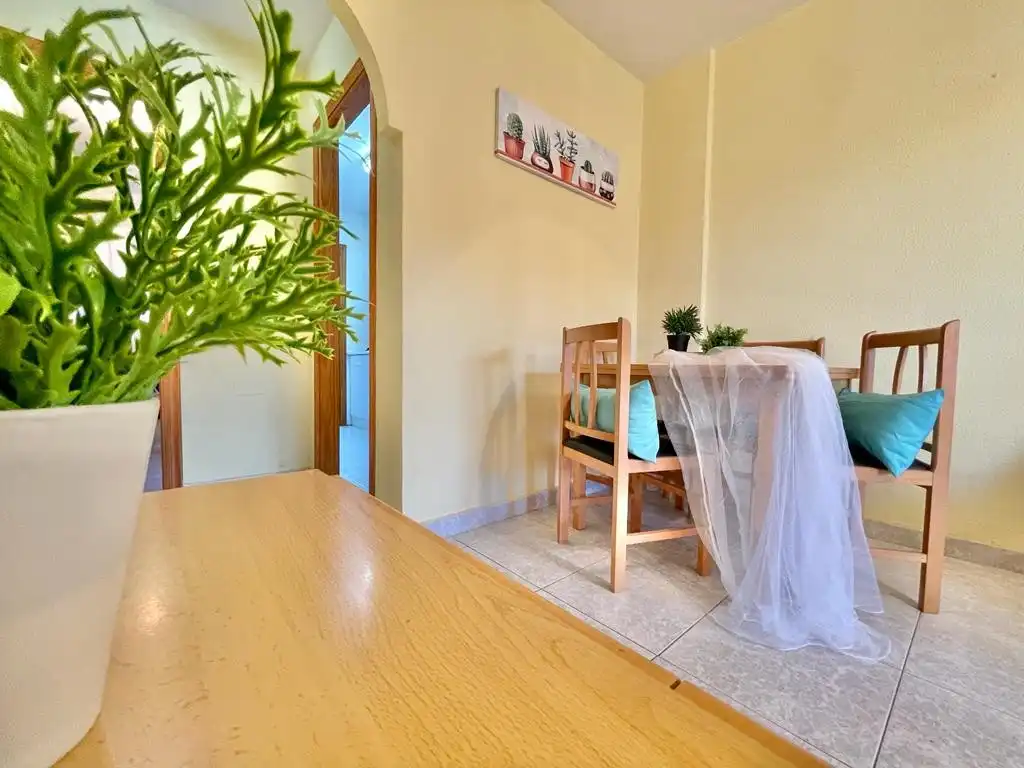 Menjador de Casa o xalet en venda en San Pedro del Pinatar amb Aire condicionat, Jardí privat i Terrassa