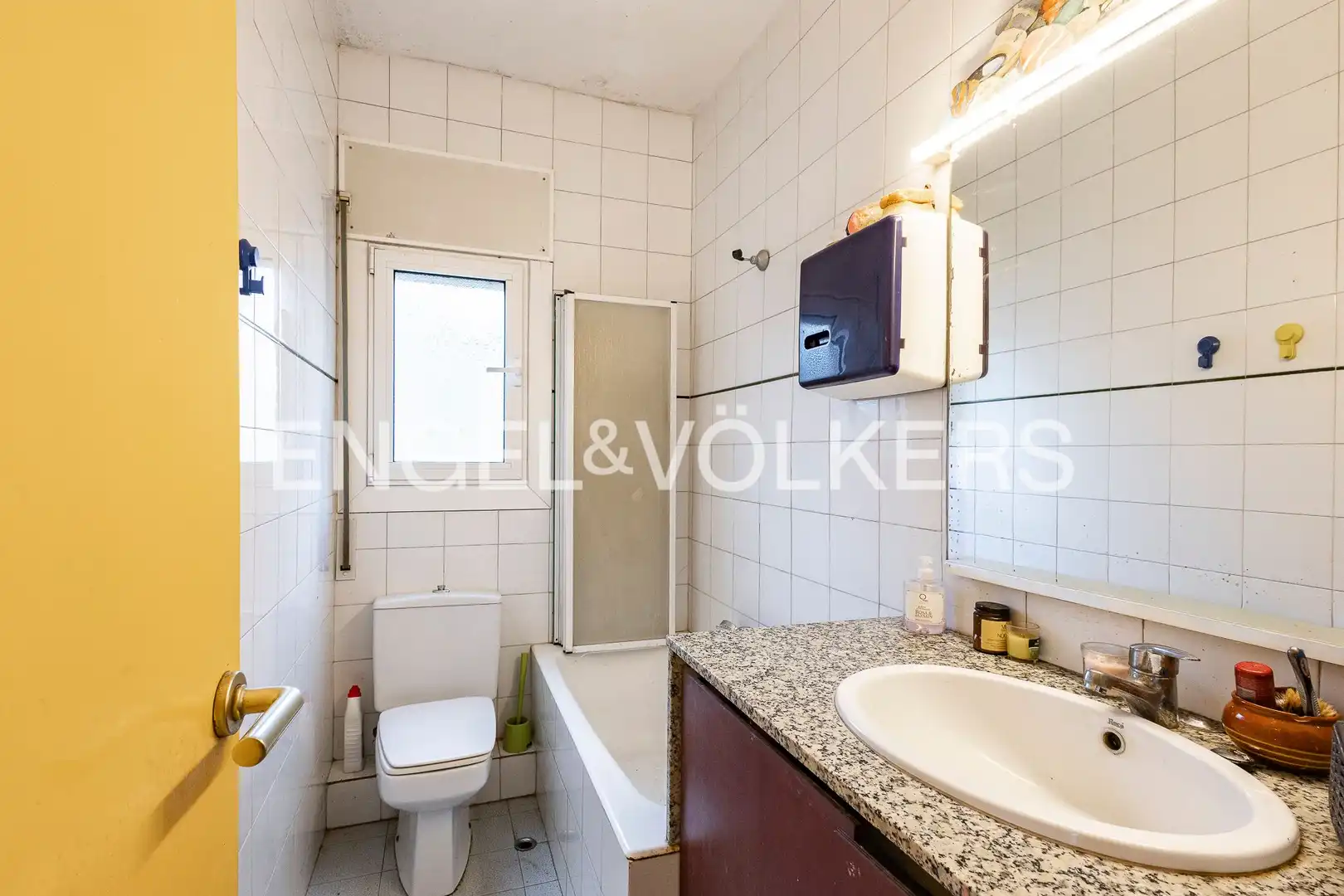 Bany de Casa o xalet en venda en Sant Just Desvern amb Calefacció i Parquet
