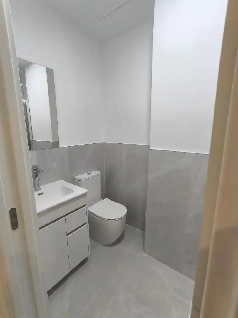 Bathroom of Apartments for sale in Alcalá de Guadaira