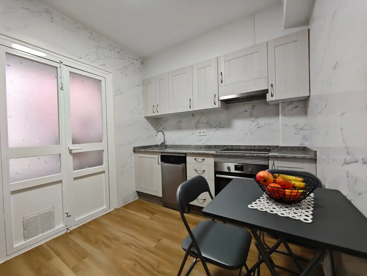 Kitchen of Flat for rent in Ferrol  with Heating, Furnished and Oven