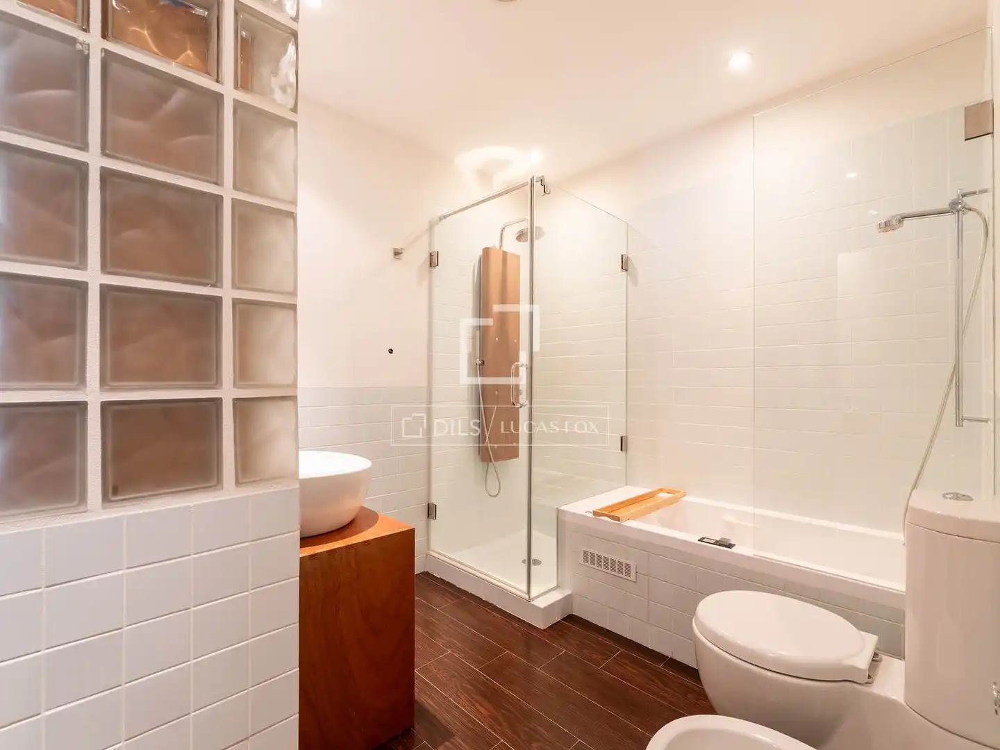 Baño de Casa o chalet en venta en Las Rozas de Madrid con Aire acondicionado, Calefacción y Jardín privado