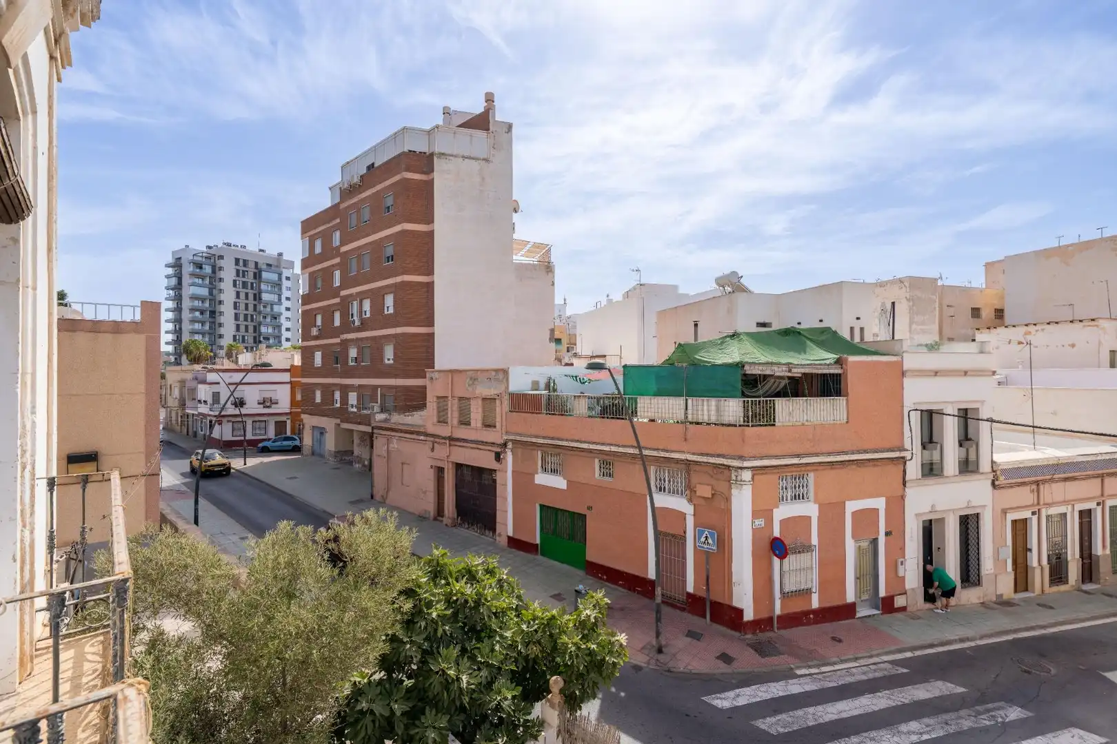 Vista exterior de Casa o chalet en venta en Almería con Aire acondicionado y Terraza