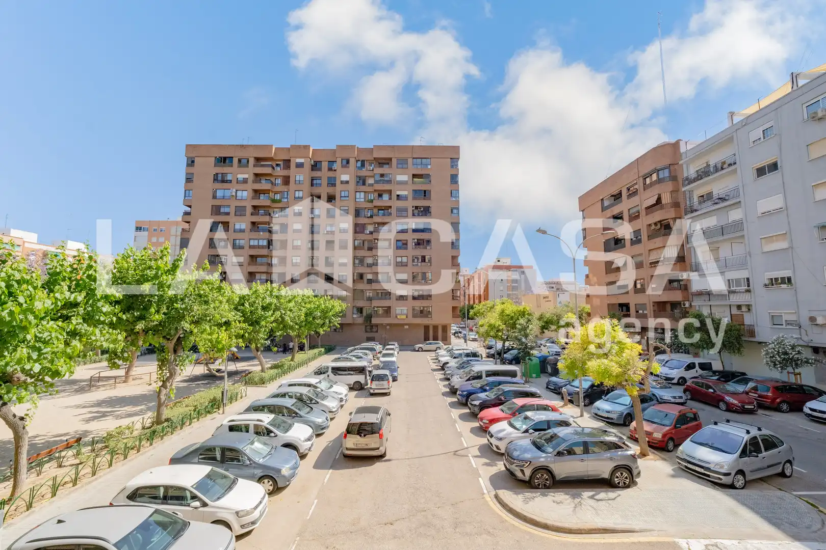 Parking de Piso en venta en Valencia con Balcón