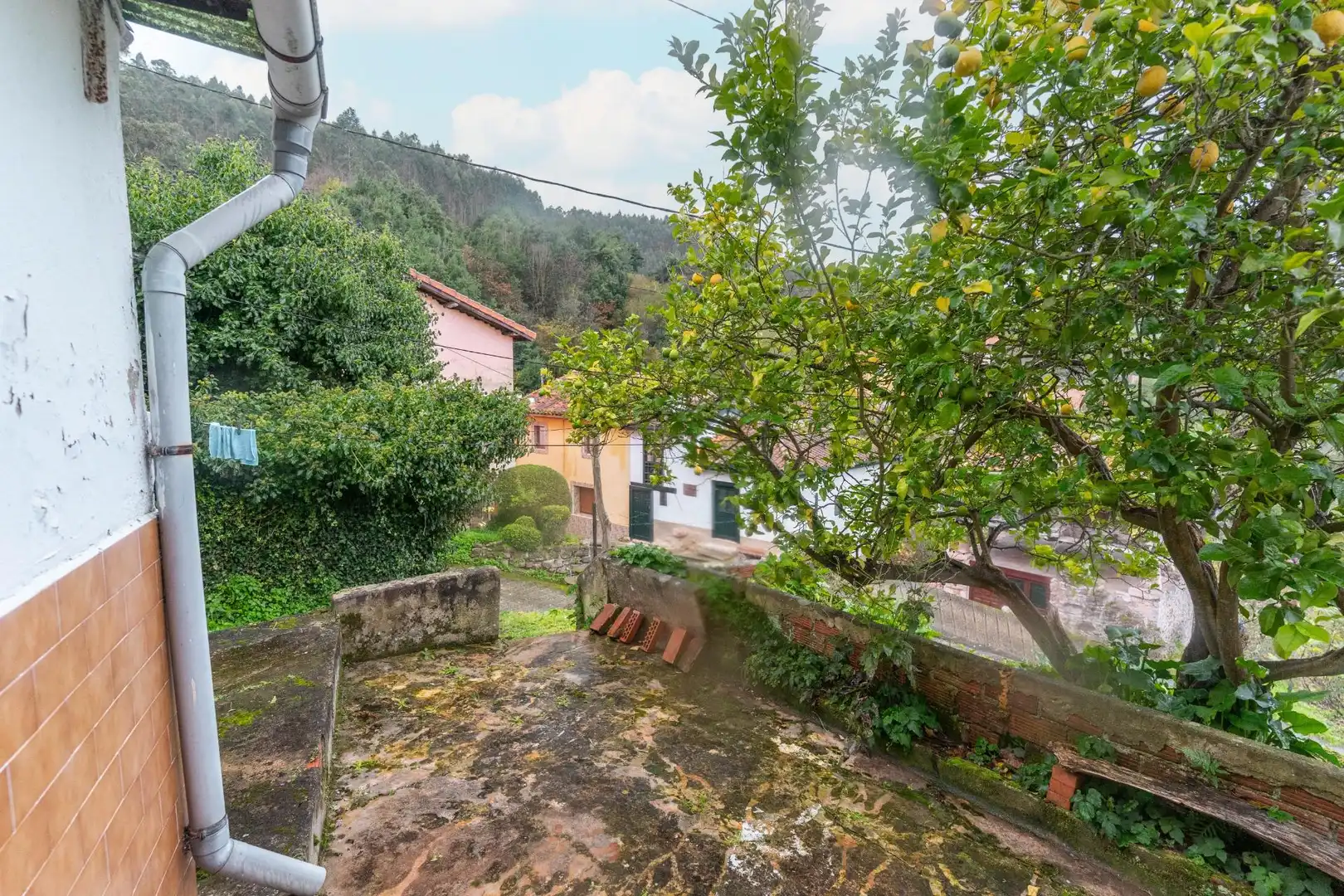 Jardí de Casa o xalet en venda en Soto del Barco amb Calefacció, Jardí privat i Terrassa