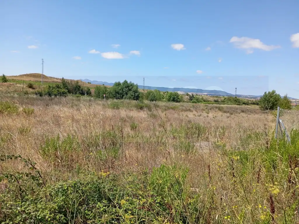 Wohnbaugrundstück zum Verkauf in Hormilla, imagen 6