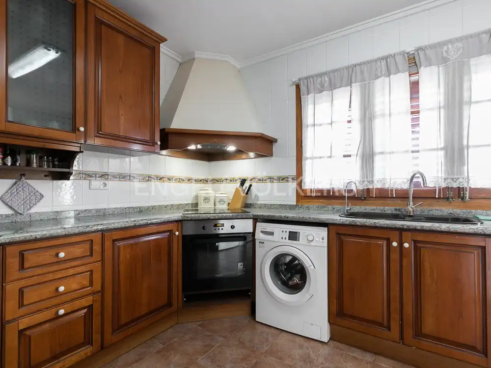 Cocina de Casa o chalet en venta en Paterna con Calefacción, Jardín privado y Parquet