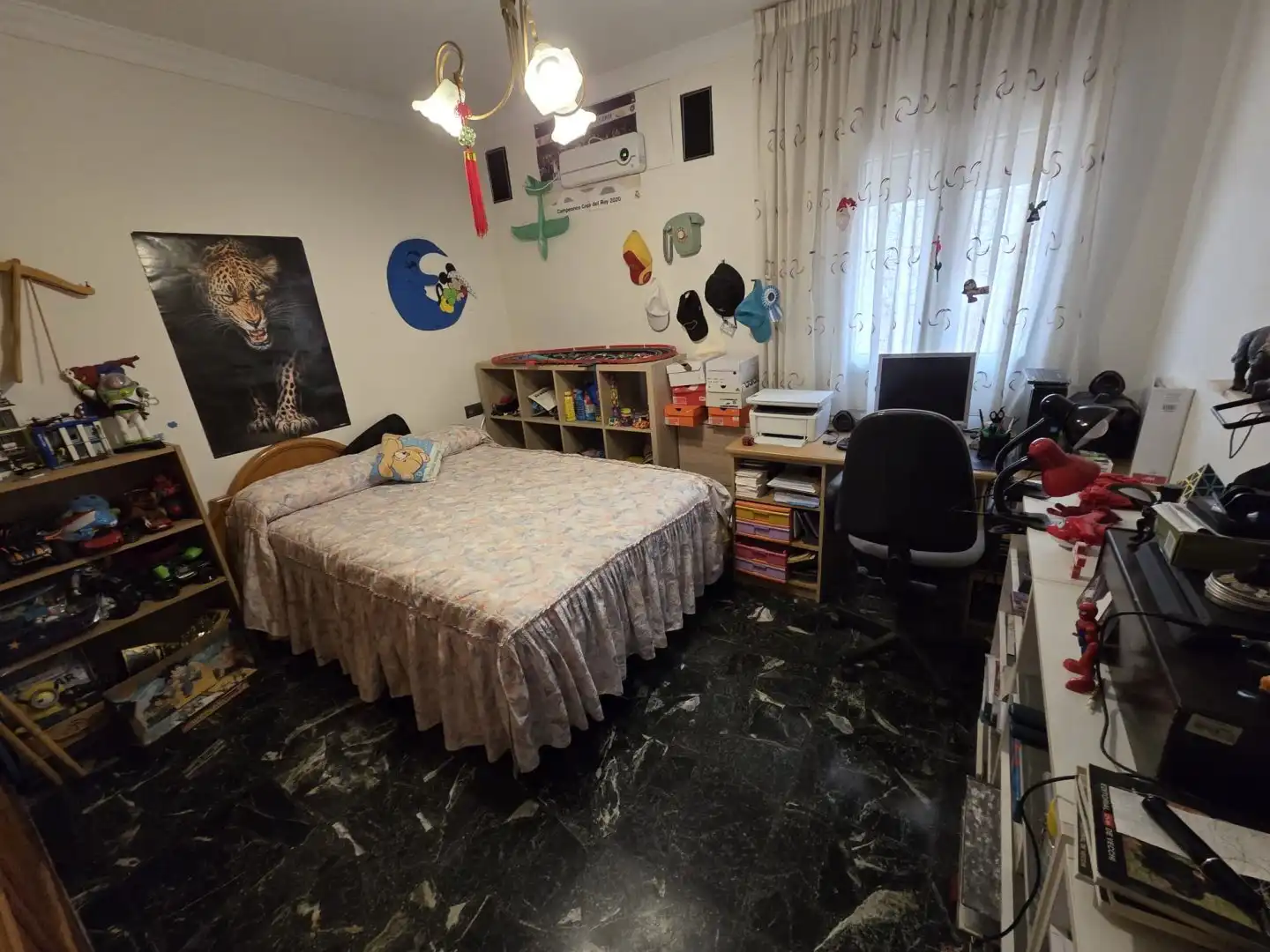 Habitación de Casa o chalet en venta en Málaga con Jardín privado, Terraza y Piscina