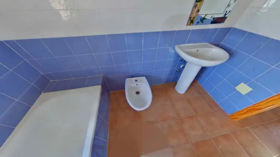 Bathroom of Houses for sale in Zarzuela del Monte  with Heating, Private garden and Terrace