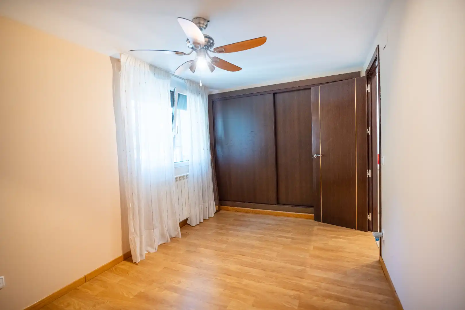 Dormitori de Casa o xalet en venda en Cabanillas de la Sierra amb Jardí privat i Terrassa