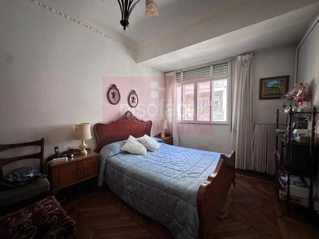 Schlafzimmer von Wohnung zum Verkauf in Lugo