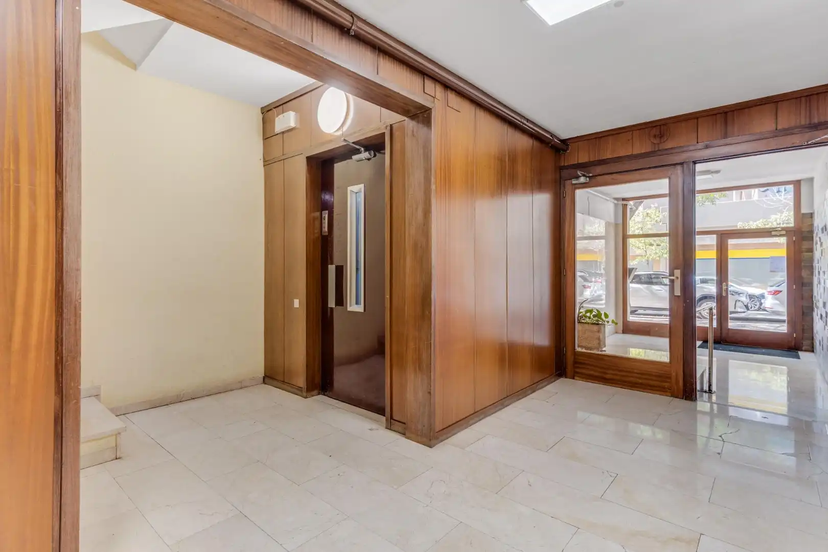 Piso en venta en Barcelona con Balcón y Alarma