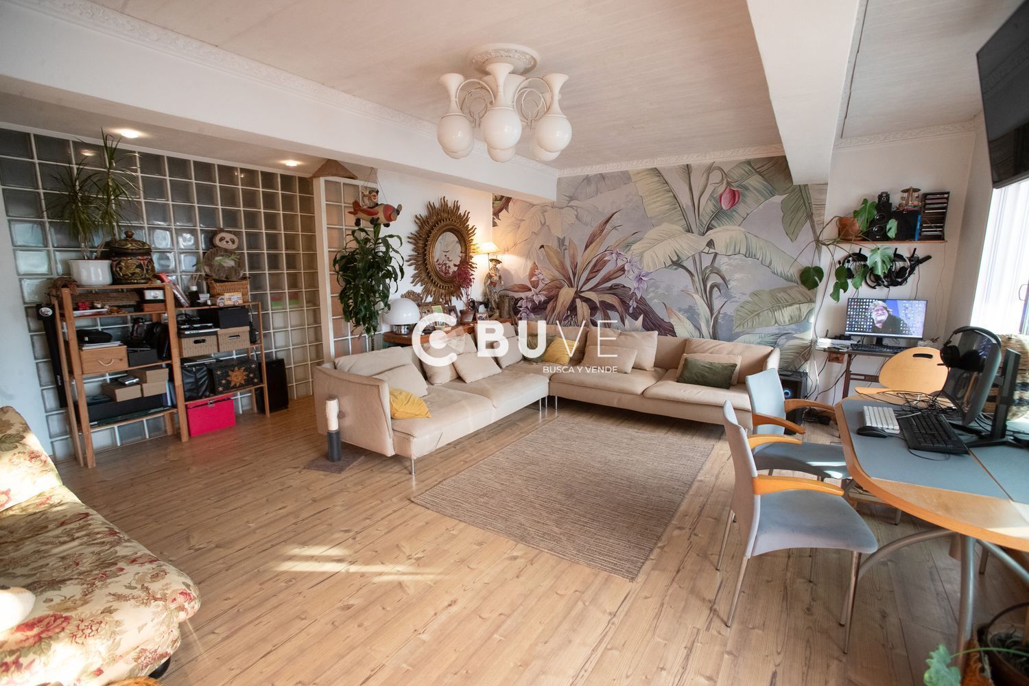 Sala d'estar de Àtic en venda en Santiago de Compostela  amb Calefacció i Terrassa