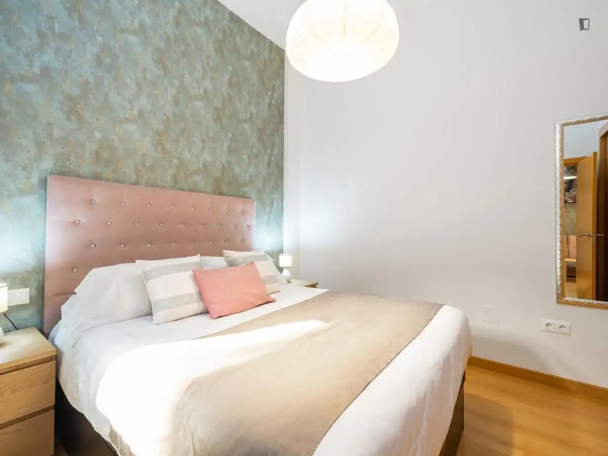 Schlafzimmer von Wohnungen zur Miete in Málaga mit Klimaanlage, Heizung und Möbliert