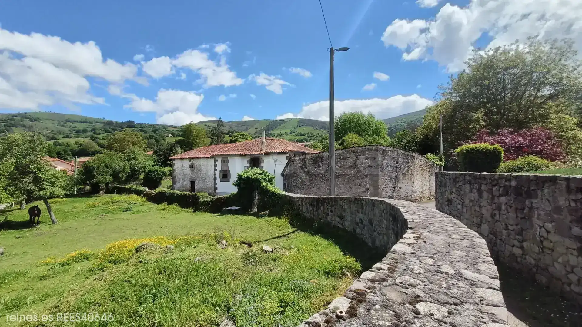 Vista exterior de Casa o chalet en venta en Anievas