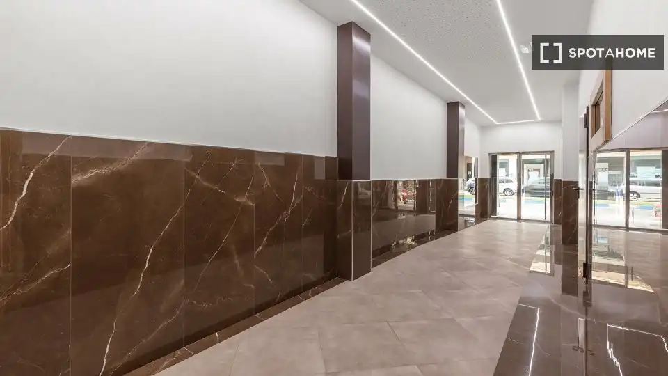 Room in Avenida Habaneras - Curva de Palangre