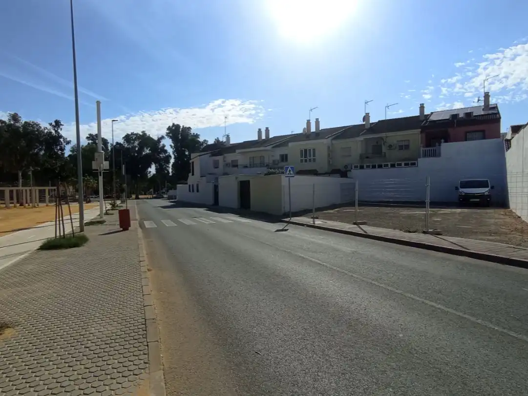 Außenansicht von Residential zum Verkauf in Utrera