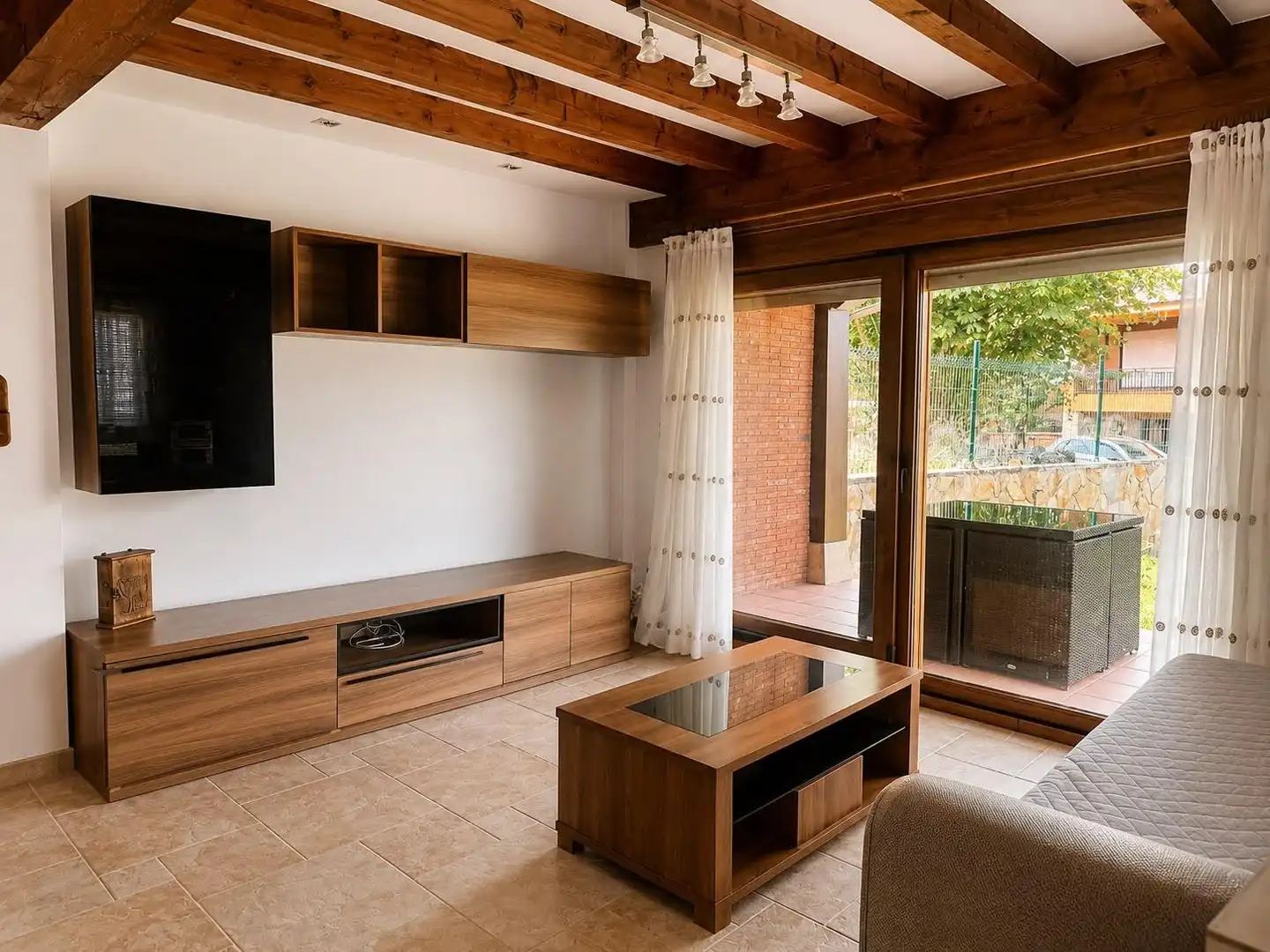Sala de estar de Casa adosada en venta en Riotuerto con Calefacción y Terraza