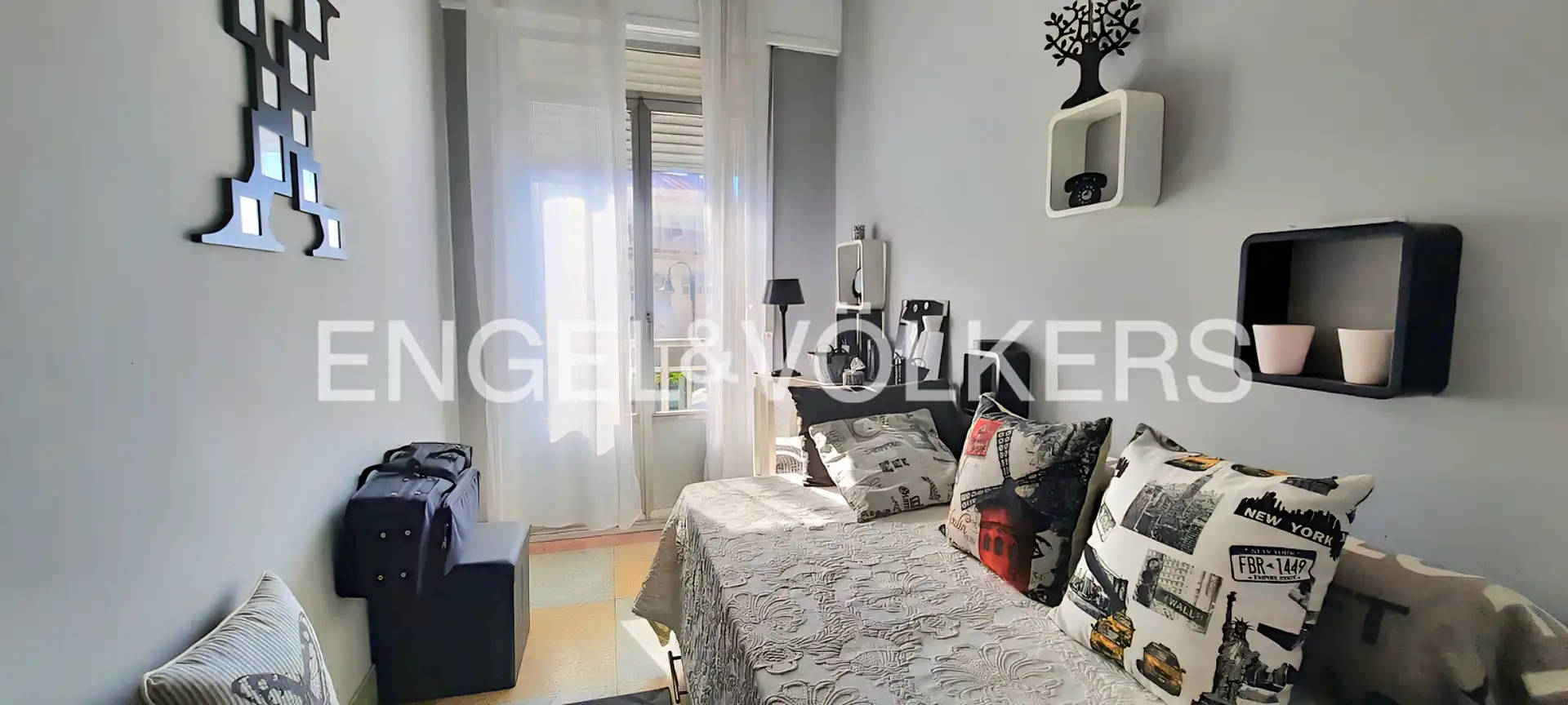 Dormitori de Casa o xalet en venda en Vigo  amb Calefacció i Balcó