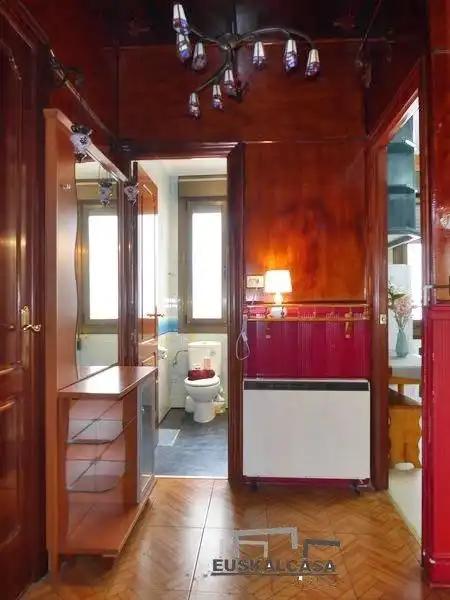 Bathroom of Flat for sale in Bilbao   with Heating and Terrace