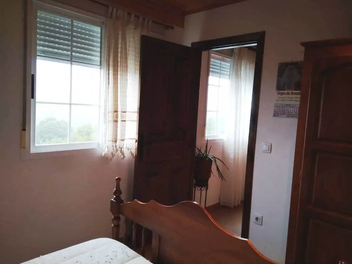 Schlafzimmer von Country house zum Verkauf in Oencia mit Terrasse, Abstellraum und Möbliert