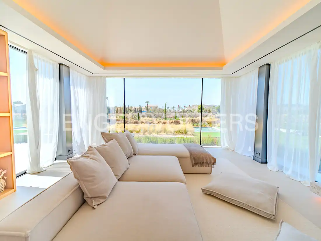 Sala d'estar de Casa o xalet en venda en Elche / Elx amb Aire condicionat, Calefacció i Jardí privat