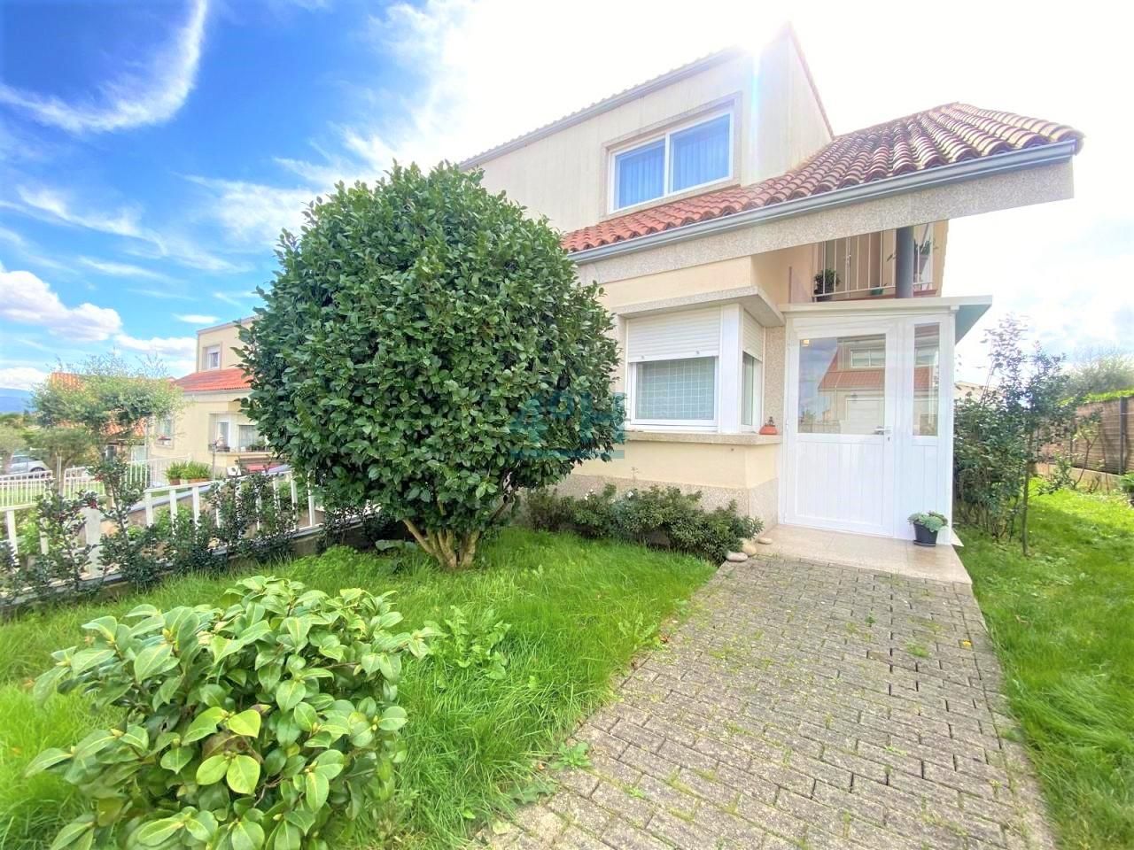 Exterior view of House or chalet for sale in O Pereiro de Aguiar   with Heating, Private garden and Parquet flooring