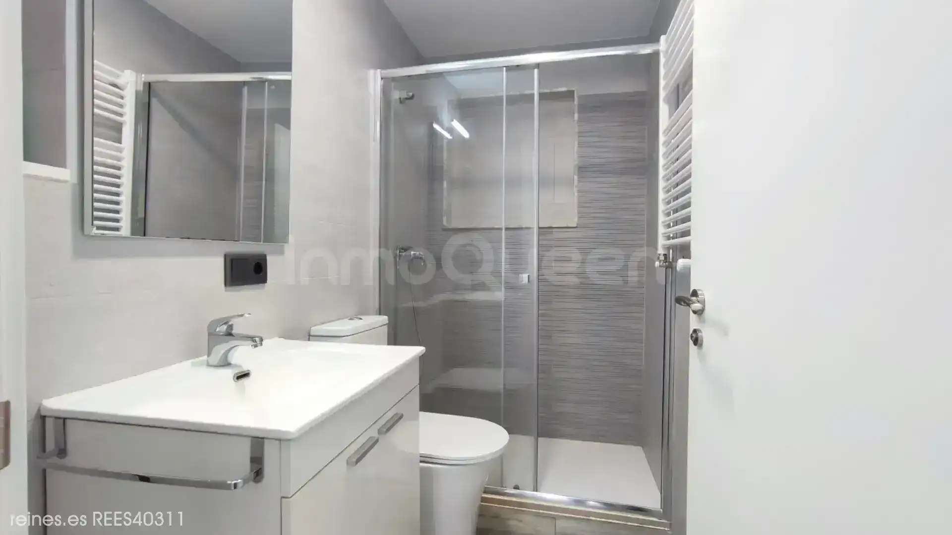 Badezimmer von Wohnung zum Verkauf in Laviana mit Heizung und Möbliert