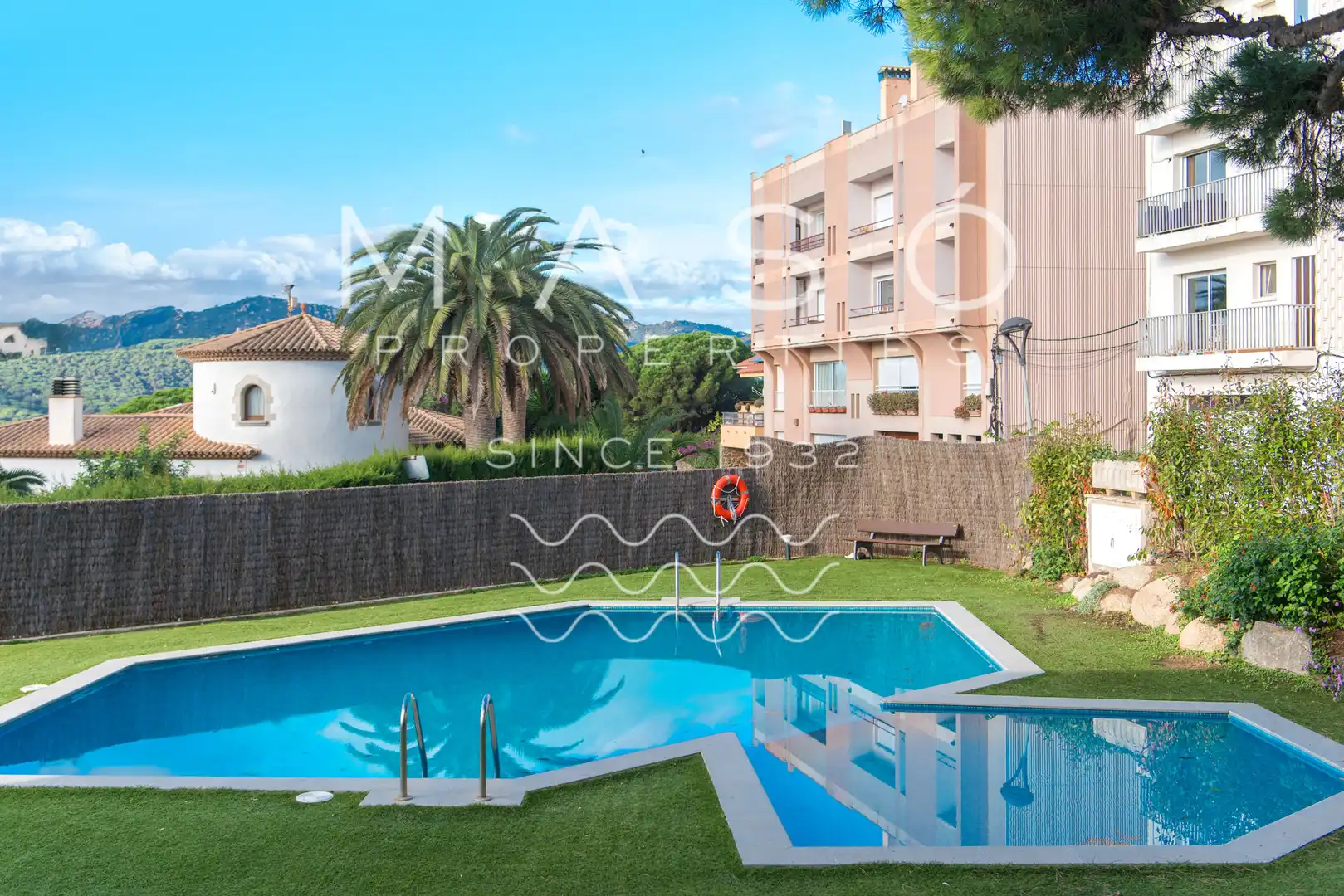 Piscina de Casa adosada en venda en Sant Feliu de Guíxols amb Calefacció, Jardí privat i Terrassa