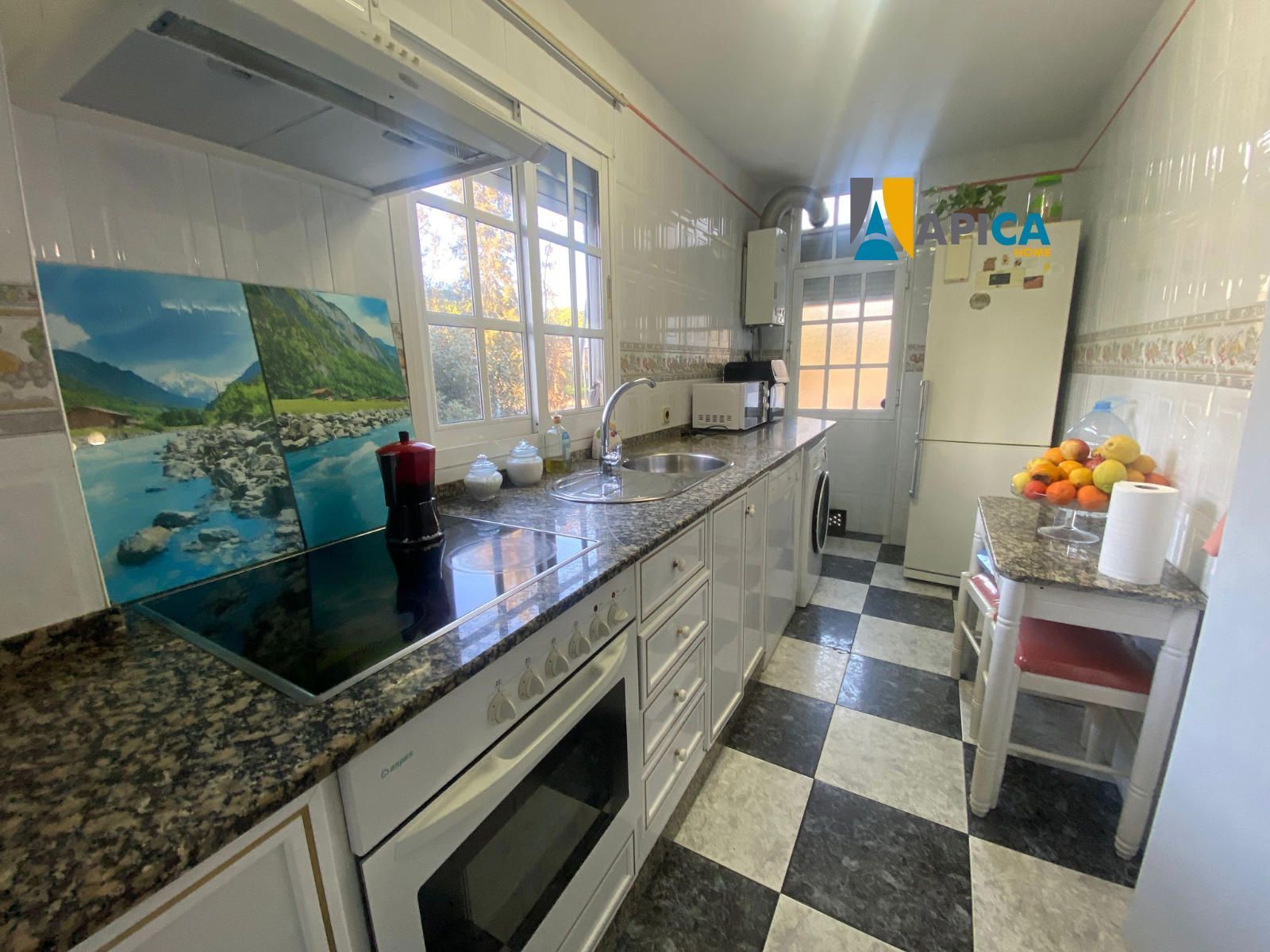 Kitchen of Flat for sale in El Puerto de Santa María  with Air Conditioner