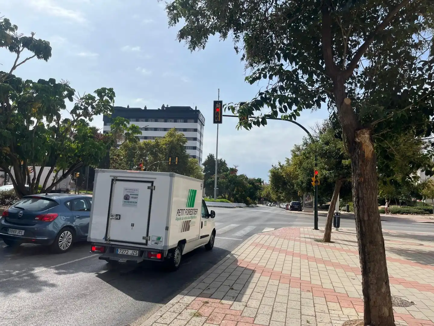 Vista exterior de Local en venda en Málaga amb Aire condicionat i Calefacció