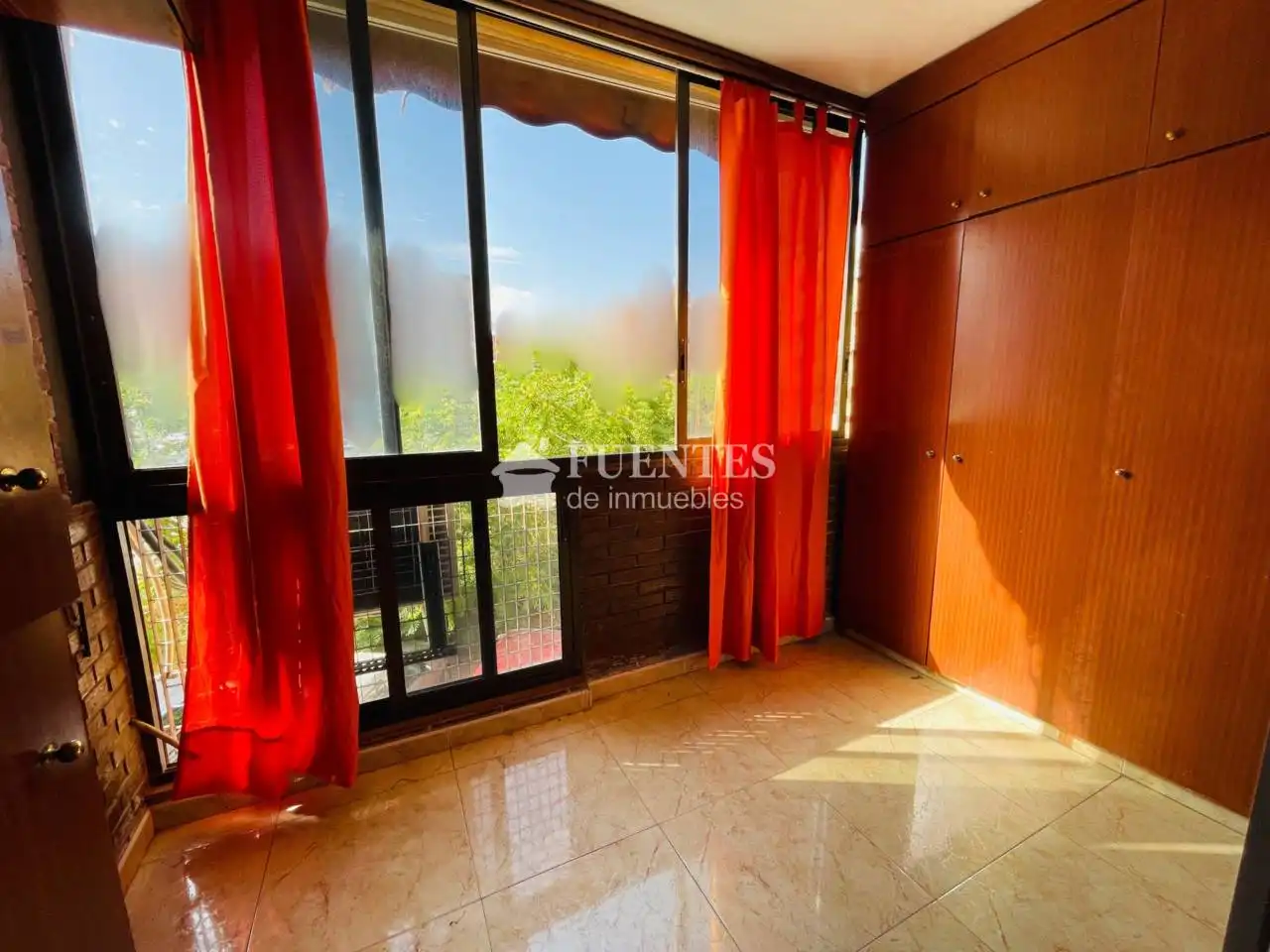 Habitación de Piso en venta en Alicante / Alacant con Aire acondicionado y Terraza